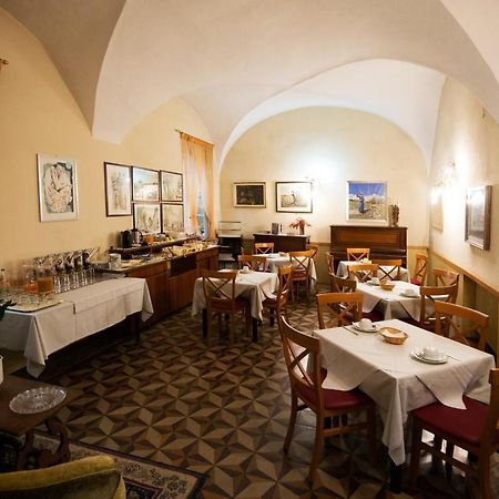 Albergo Della Torre Dal 1891 Trescore Balneario Bagian luar foto