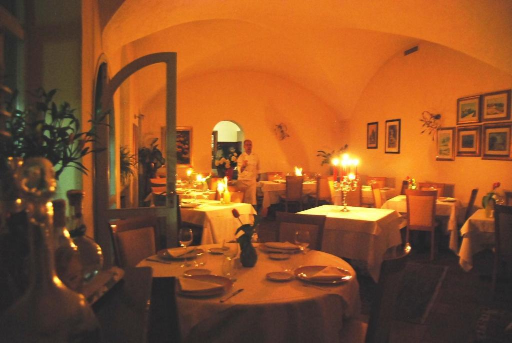 Albergo Della Torre Dal 1891 Trescore Balneario Bagian luar foto