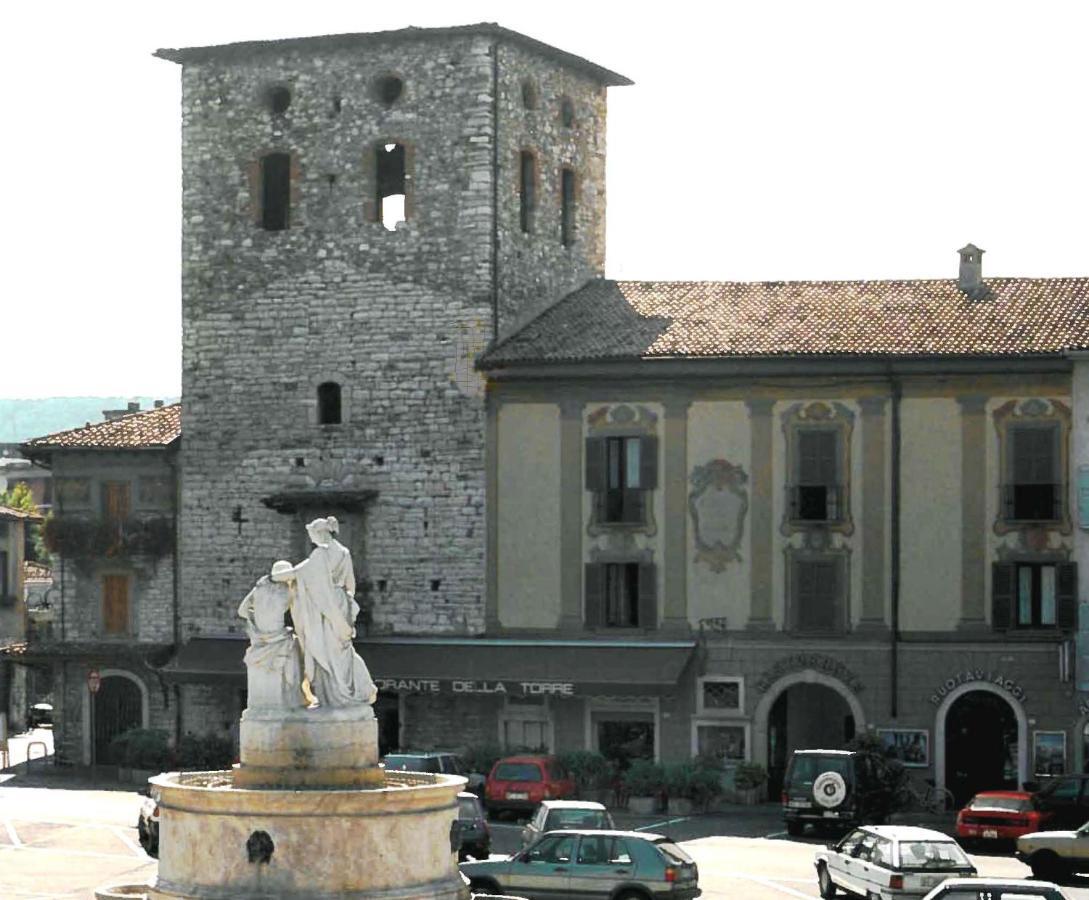 Albergo Della Torre Dal 1891 Trescore Balneario Bagian luar foto